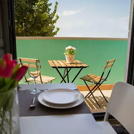 Moderno Apartment